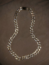 Load image into Gallery viewer, Cuban Link Chain Gold Choker Necklace
